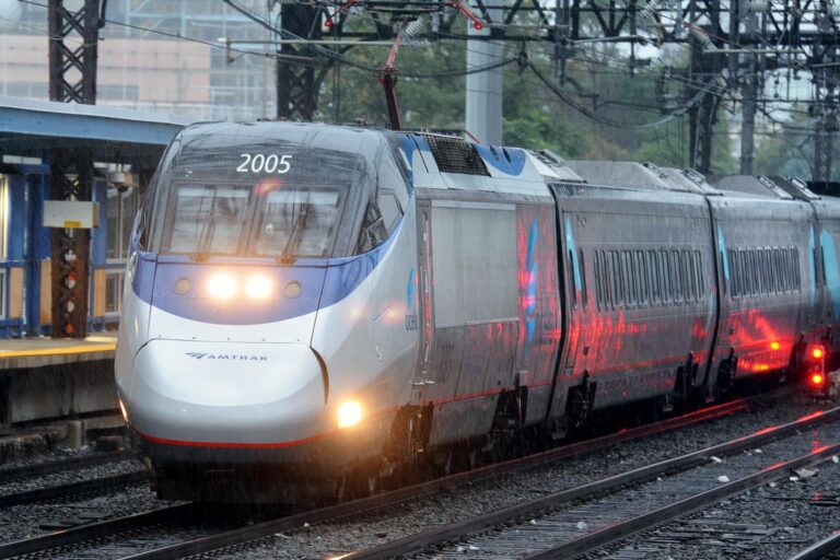 Amtrak Service Disruption: New Haven to Boston Updates